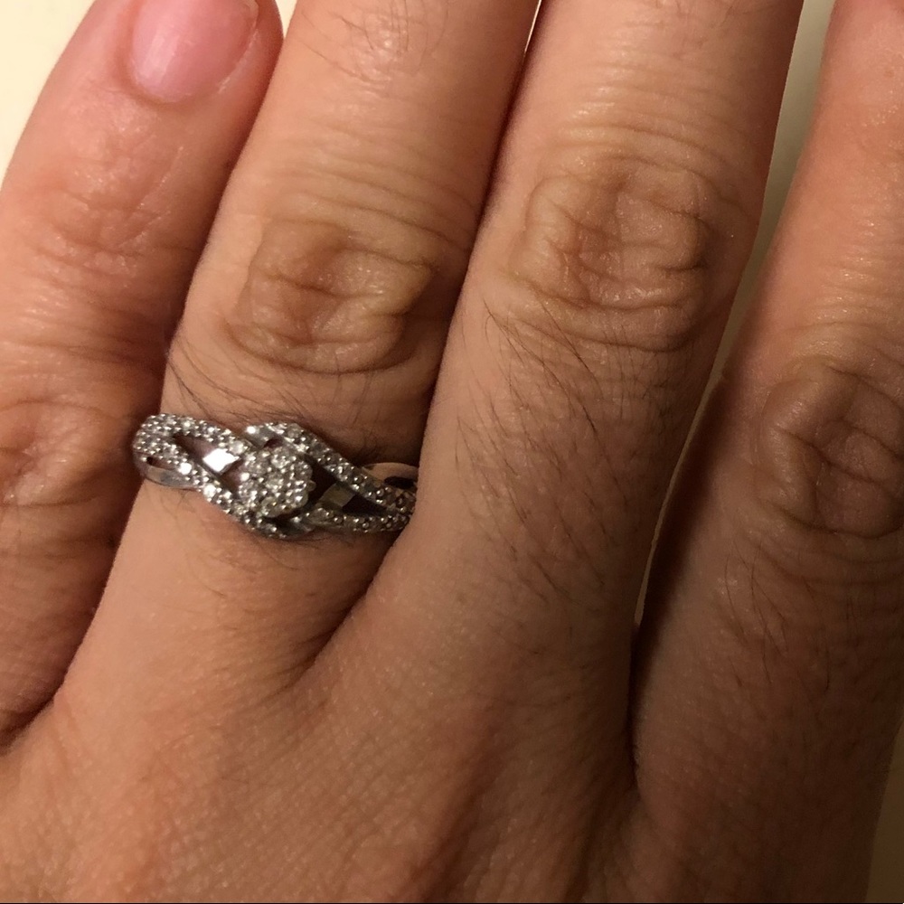 10k diamond ring